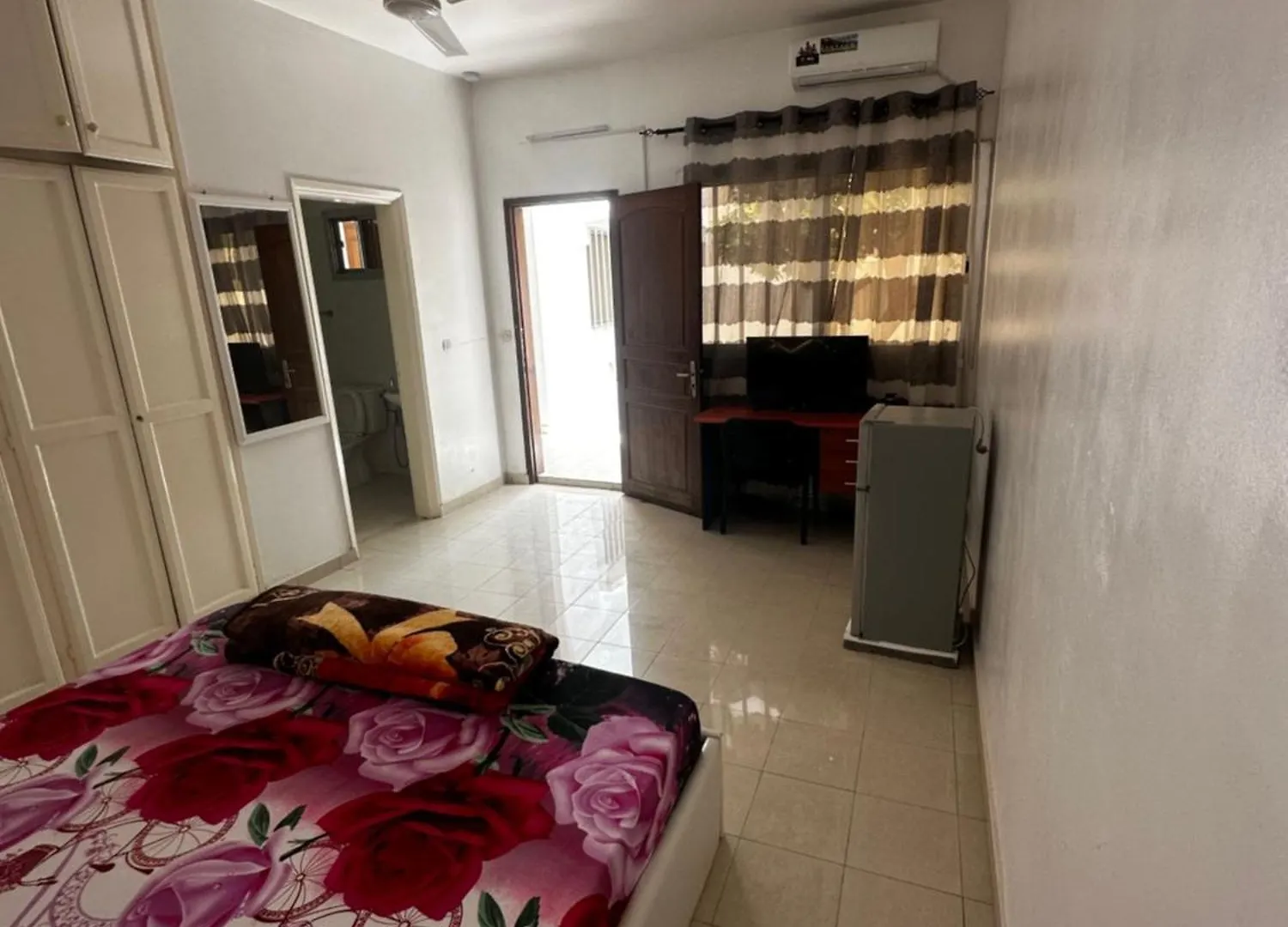 Chambre Toilette Dans Un Villa Dakar 0*,
